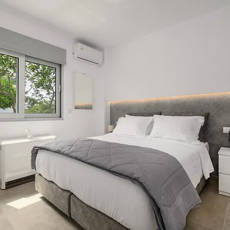 Aetherius Executive 5 Min To * Kos