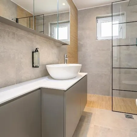Aetherius Executive 5 Min To Appartement *