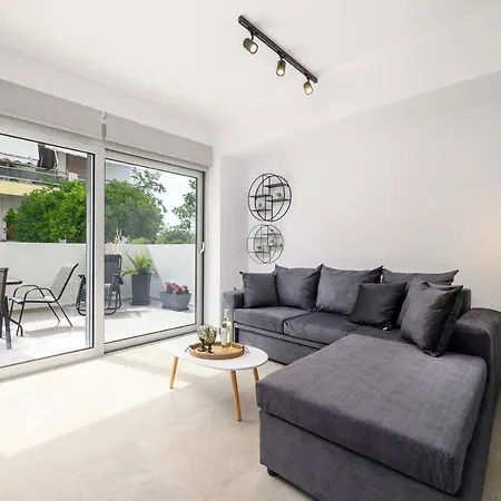 Aetherius Executive 5 Min To Kos-Stadt