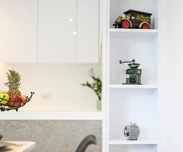 Aetherius Executive 5 Min To *